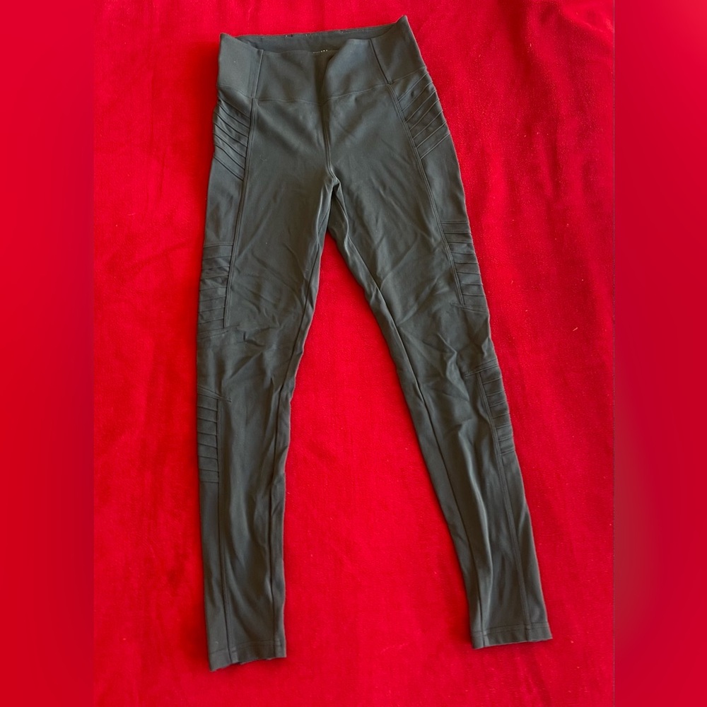 Athleta Women's Delancey Moto Tight Skinny Ankle Zipper Black Leggings Sz: S